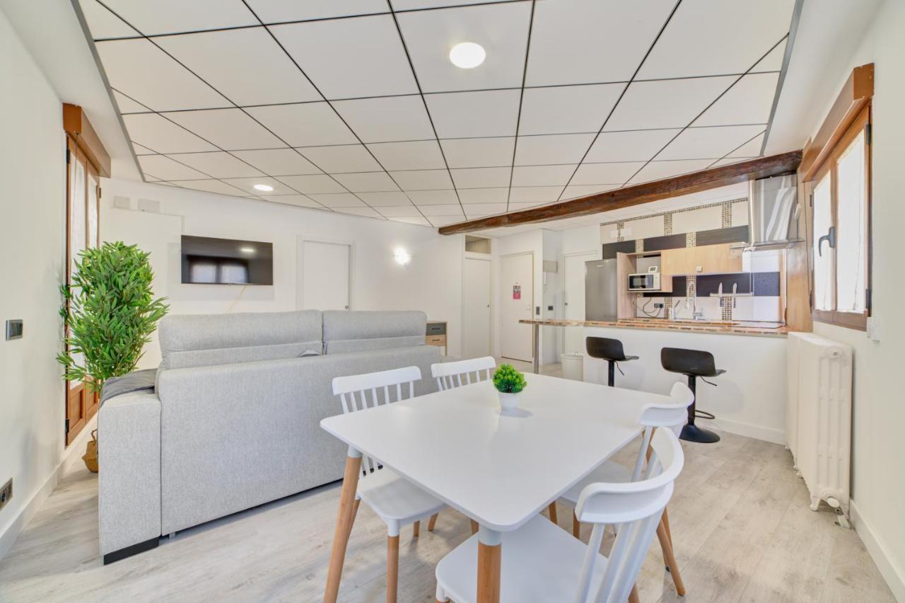 Apartamento Juan Pintxame By Clabao โลโกรโญ ภายนอก รูปภาพ